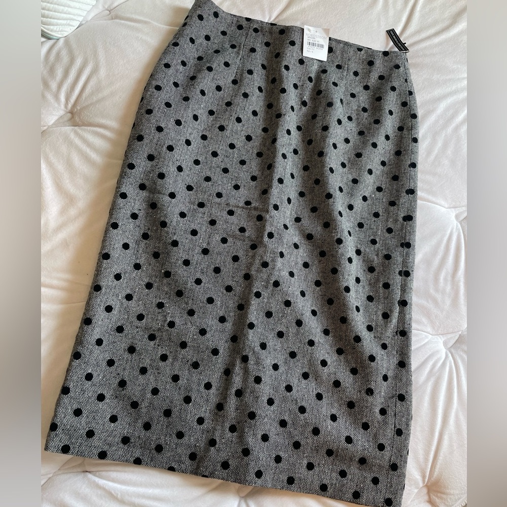 NWT Adorable Halogen Pencil Skirt